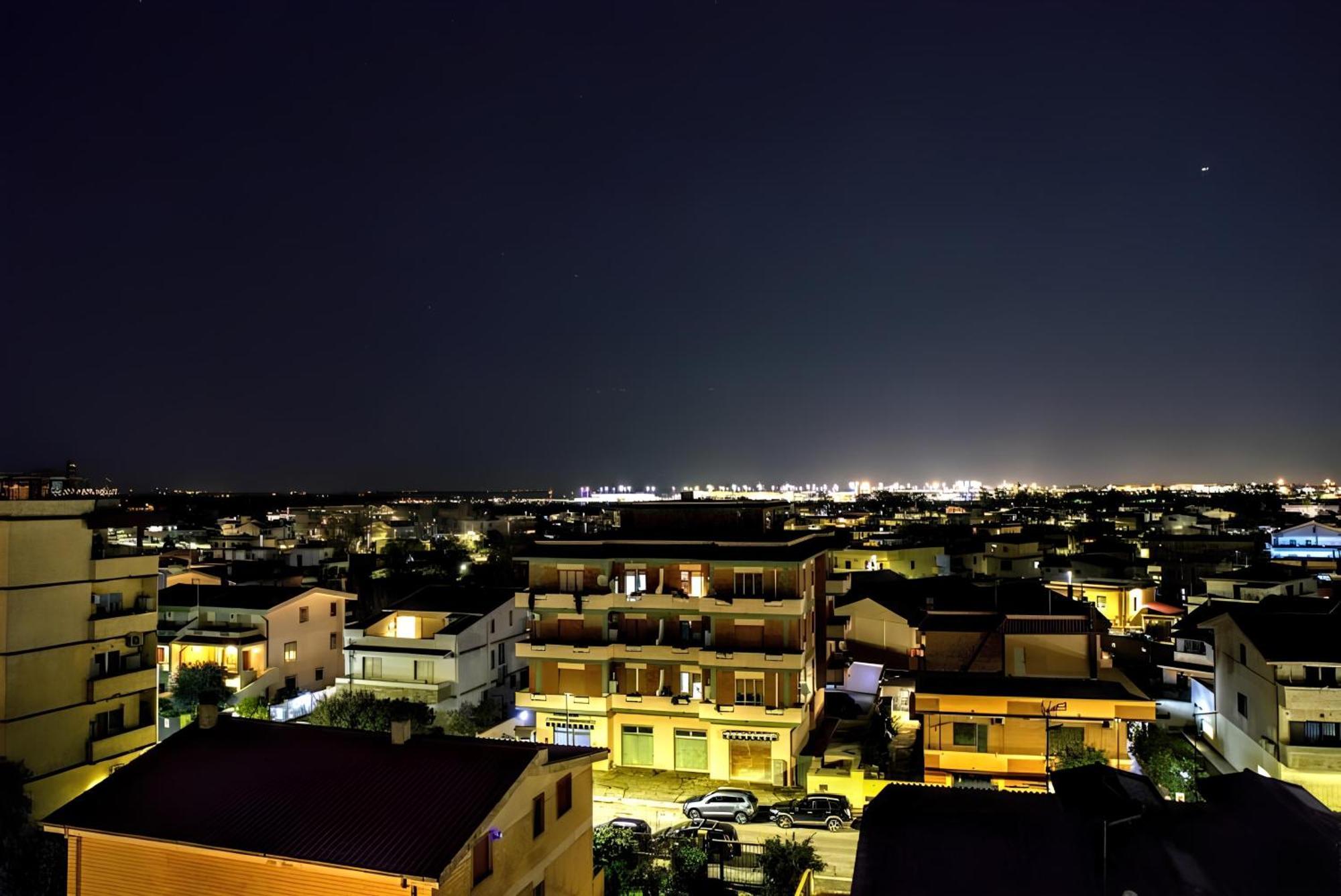 Апартаменты Vuel Sea View House -10 Minutes From The Airport Фьюмичино Экстерьер фото